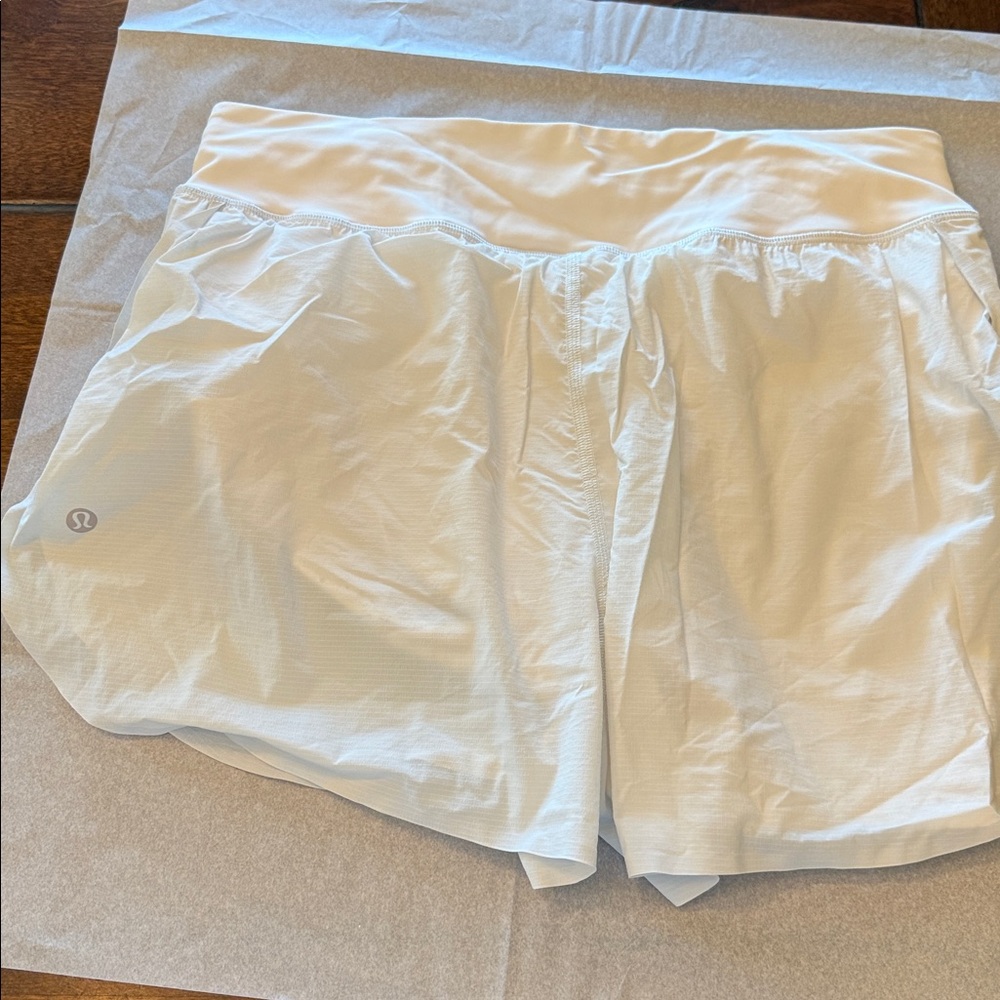 Lulu size 8 white running shorts flowy